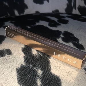 Becca Ultimate Lip Definer BNIB